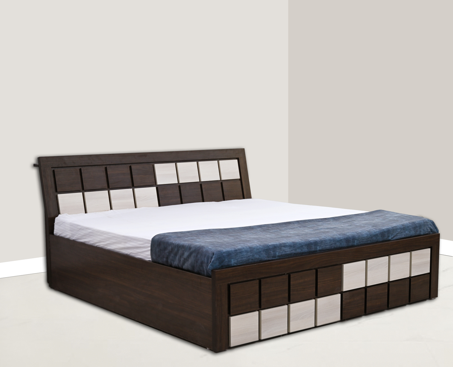 Double Bed 17